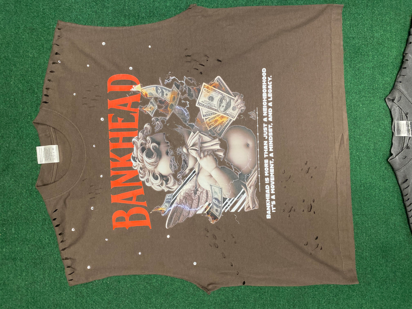 Distress Sleeveless Shirt